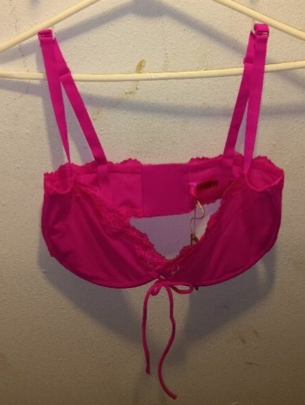 NWT Fushia Pink SKIMS Unlined Lace Bra 38DDD